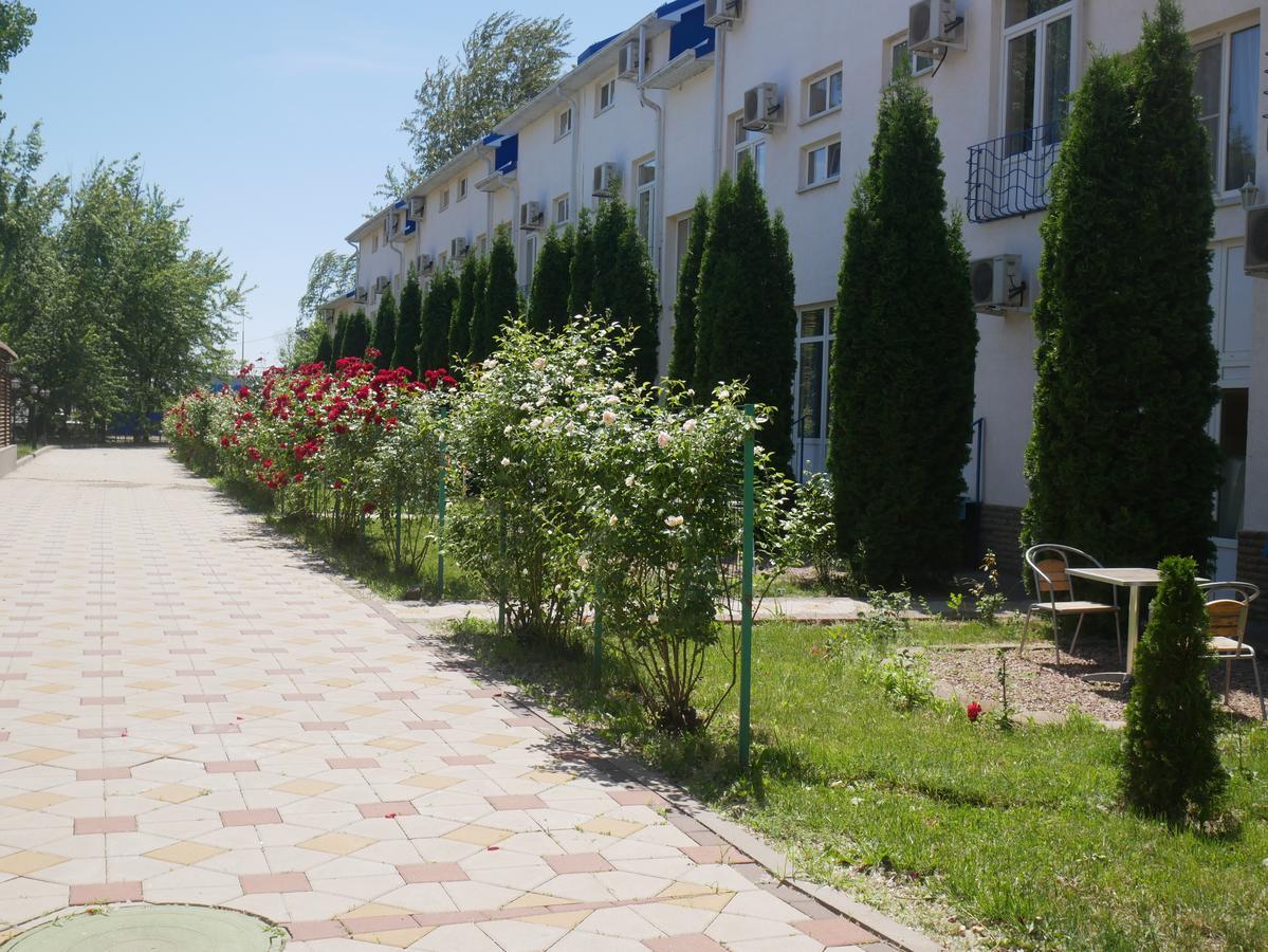 Hotel Golubaya Volna Rostov-on-Don Exterior foto